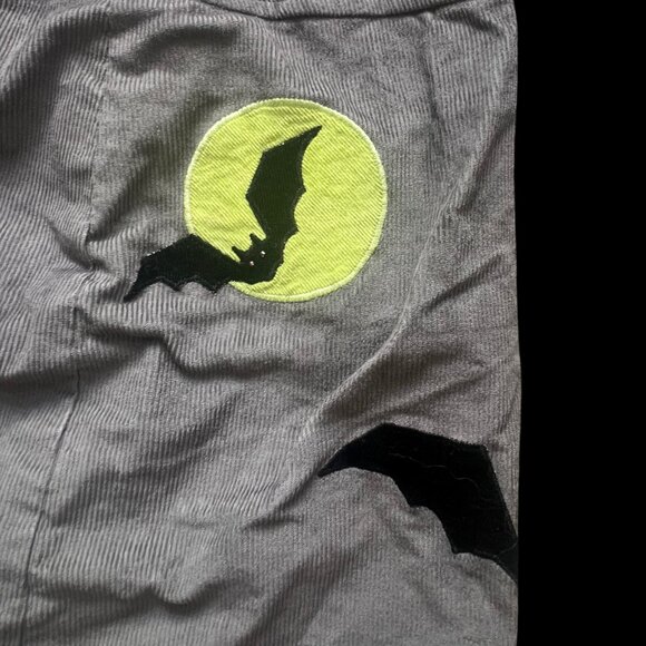 Great Condition Uncommon Threads Gray Corduroy Skirt with Bat and Moon Design - Picture 4 of 5